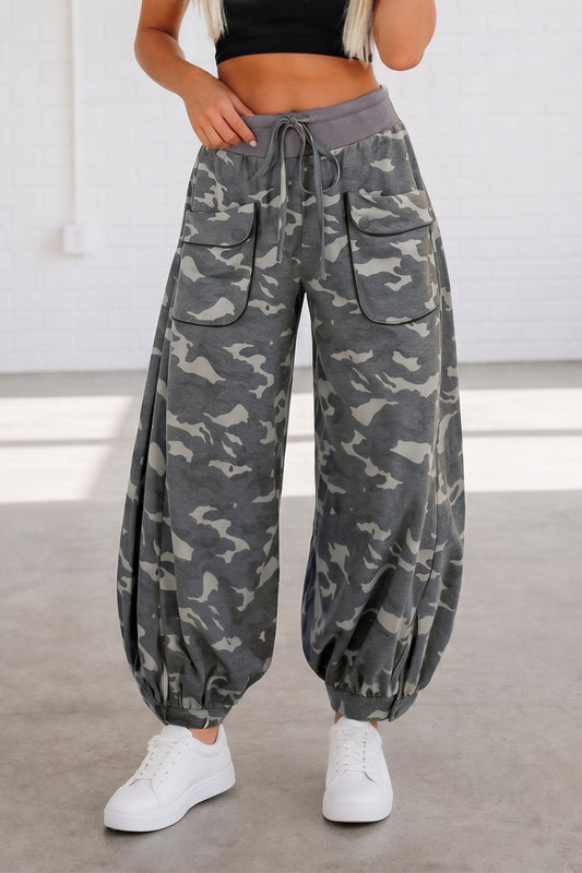 Multicolour Drawstring Contrast Waistband Camouflage Cargo Barrel Pants