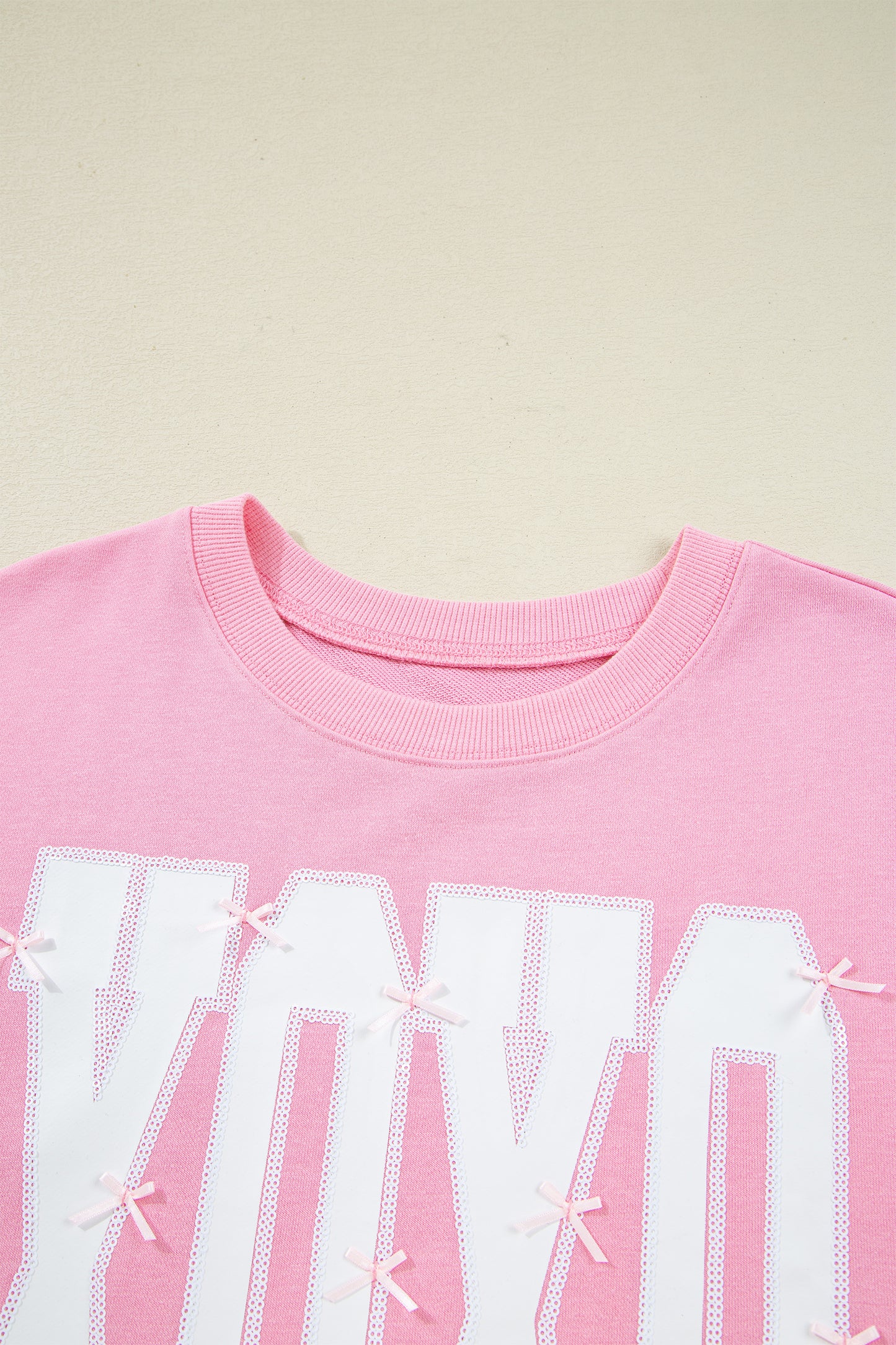 Black Bow Sequin XOXO Letter Graphic Exposed Seam Baggy Sweatshirt