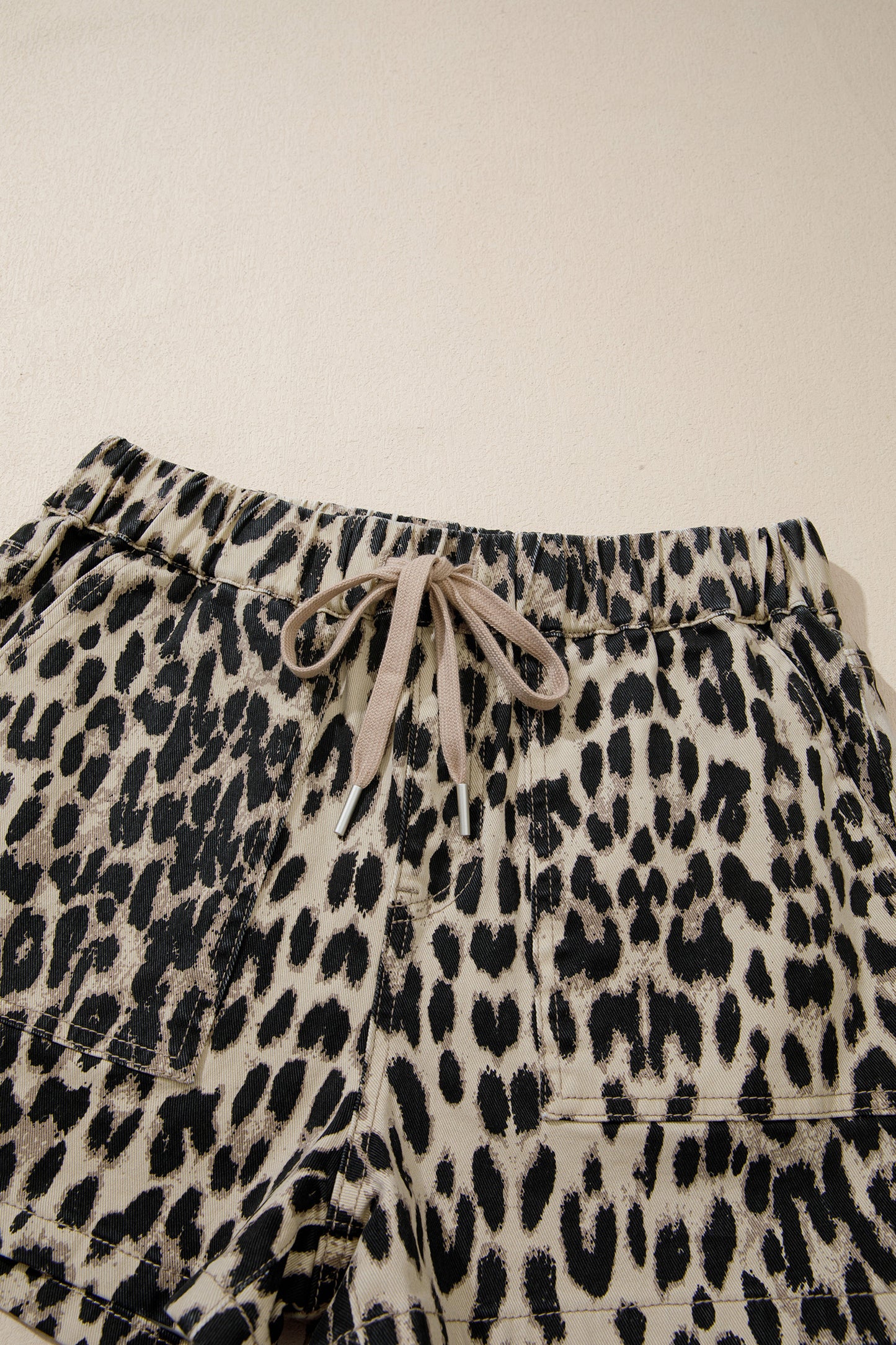 Brown Retro Leopard Print Lace-up Elastic Waistband Mid Rise Denim Shorts